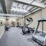 Downtown Los Angeles Condo With Rooftop Pool Access